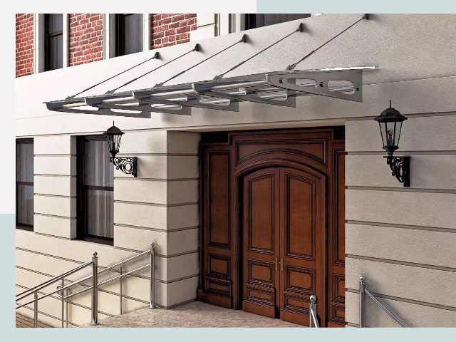 Металлические козырьки от 624 руб. в Щелково